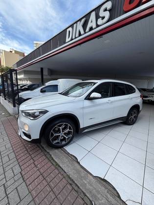 BMW X1 2.0 16V TURBO ACTIVEFLEX SDRIVE20I 4P AUTOMÁTICO BMW X1 2.0 16V TURBO ACTIVEFLEX SDRIVE20I 4P AUTOMÁTICO